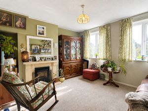 Sitting room- click for photo gallery
